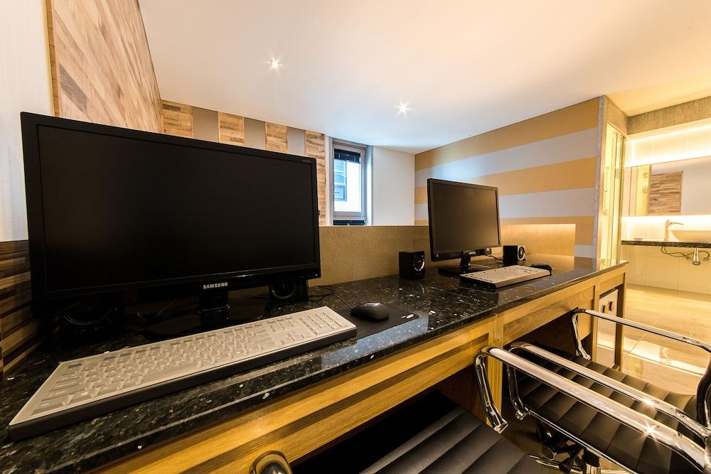Boutique Sb Yeouido Hotel 3*